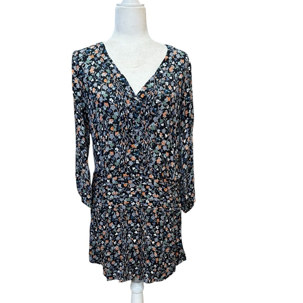 Veronica Beard Navy Floral V-Neck Long Sleeve Dress with Coral & White Blooms